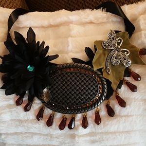 Jewelry collar (handmade)